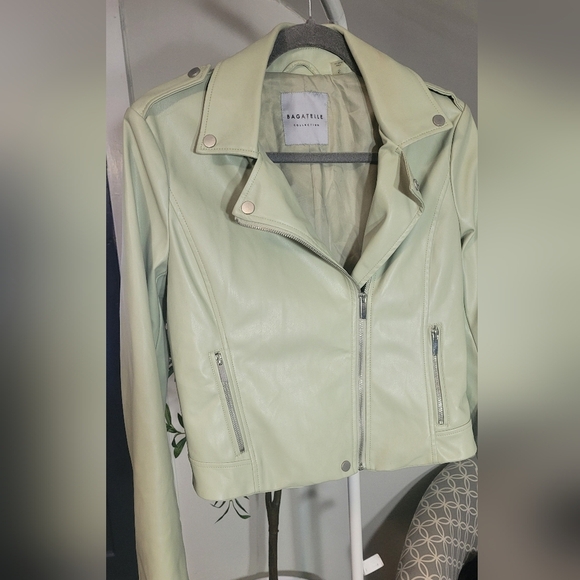 BAGATELLE collection Mint Green Faux Leather Crop moto jacket Small - Picture 1 of 8